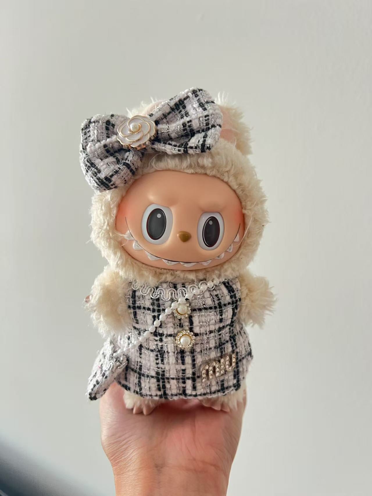 Full Miu Mi* Outfit w/ Handbag